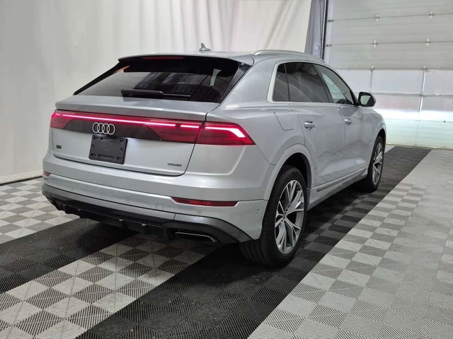 Audi Q8 PROGRESSIV| ОБДУХВАНЕ| PANO| HUD| 360| AMBIENT - автомобили, коли, обяви за нови и употребявани 2