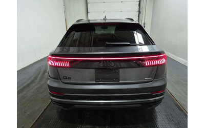 audi-q8 - 4