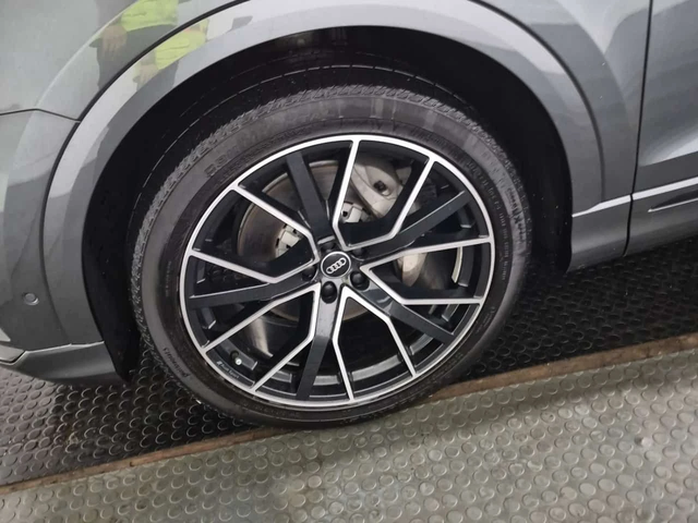 Audi Q8 Technik/ПАНОРАМА/ДИСТРОНИК/360/ОБДУХВАНЕ - автомобили, коли, обяви за нови и употребявани 5