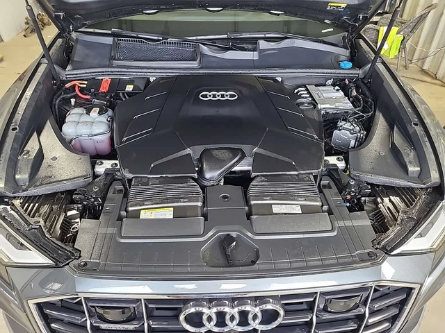 Audi Q8 55TFSI S-Line * PROGRESSIV * CARFAX * 35k km! * - автомобили, коли, обяви за нови и употребявани 13