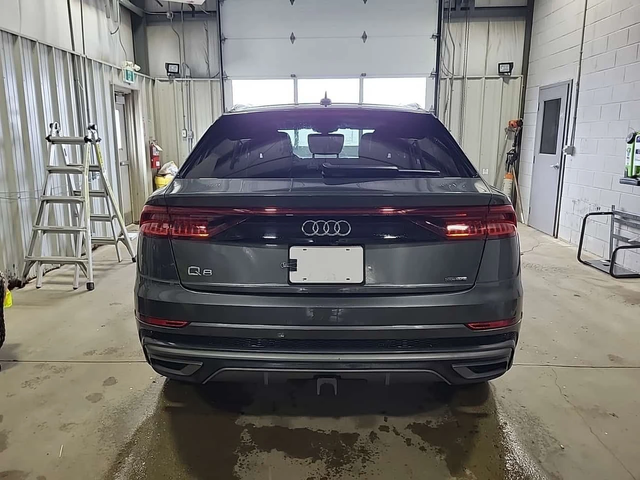 Audi Q8 55TFSI S-Line * PROGRESSIV * CARFAX * 35k km! * - автомобили, коли, обяви за нови и употребявани 4