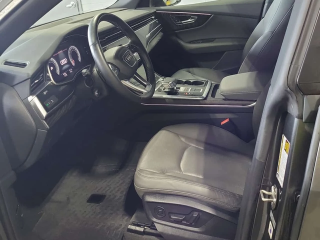 Audi Q8 55TFSI S-Line * PROGRESSIV * CARFAX * 35k km! * - автомобили, коли, обяви за нови и употребявани 8