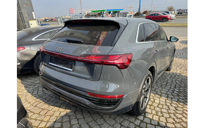 audi-q8 - 1