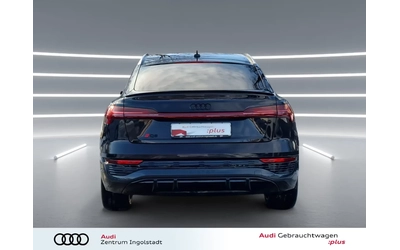 audi-q8 - 4