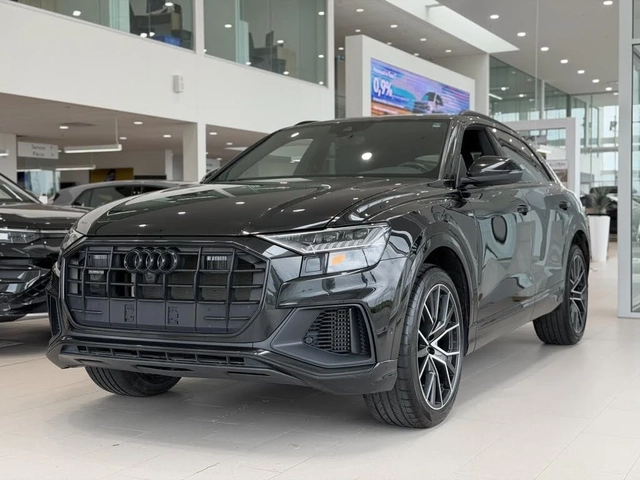 Audi Q8 55TFSI* BLACK OPTIC* MATRIX* ОБДУХ* БЕЗ ИНЦИДЕНТИ - автомобили, коли, обяви за нови и употребявани 2