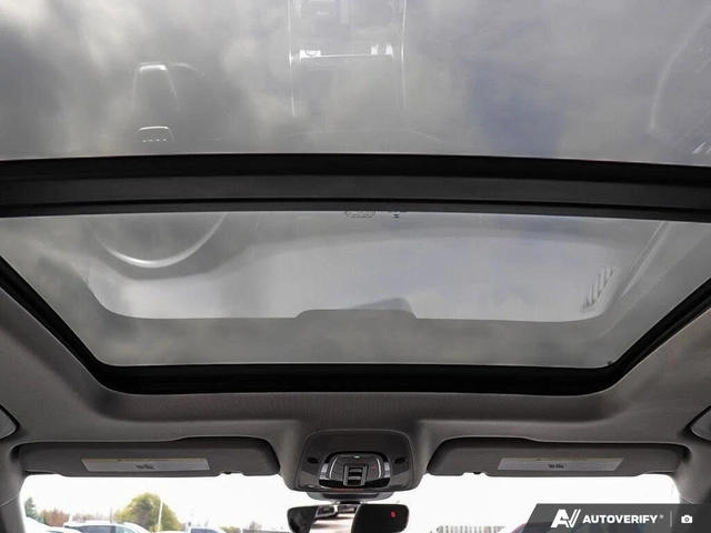Audi Q8 3.0 55TFSI Quattro - автомобили, коли, обяви за нови и употребявани 13