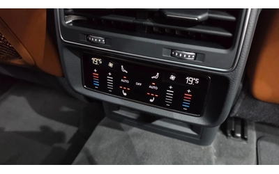 Audi Q8 45 TDI Quattro Premium - автомобили, коли, обяви за нови и употребявани 15