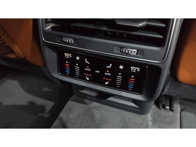Audi Q8 45 TDI Quattro Premium - автомобили, коли, обяви за нови и употребявани 15