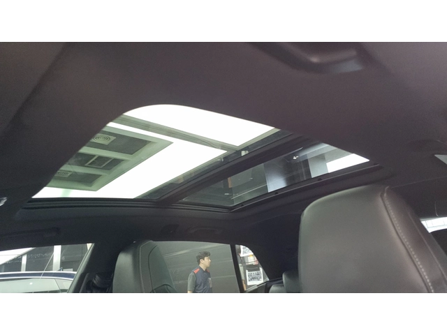 Audi Q8 55 TFSI Quattro Premium | 360 | Soft close| Масаж - автомобили, коли, обяви за нови и употребявани 15