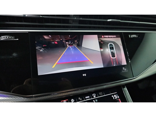 Audi Q8 45 TDI Quattro Premium| 360  Камера| HUD| Soft clo - автомобили, коли, обяви за нови и употребявани 12