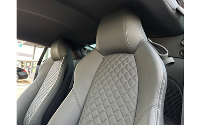 Audi R8 5.2 quattro - автомобили, коли, обяви за нови и употребявани 11