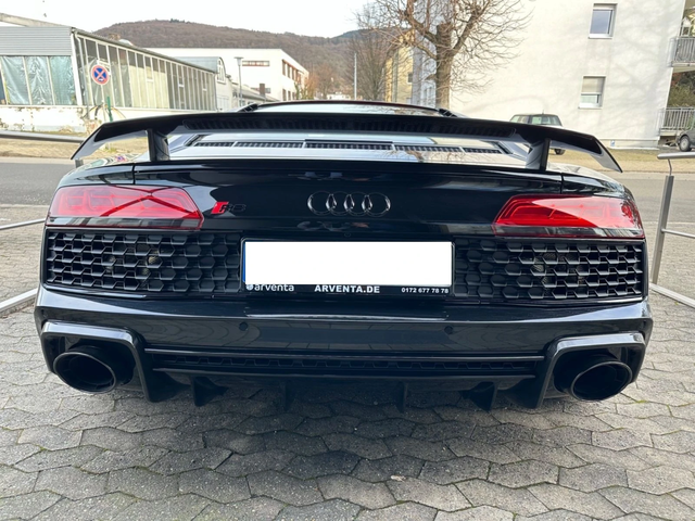 Audi R8 5.2 quattro - автомобили, коли, обяви за нови и употребявани 4
