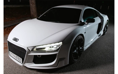 audi-r8 - 0