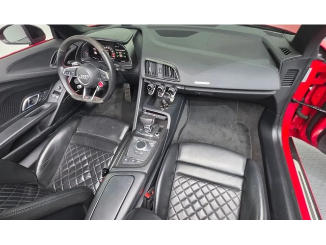 Audi R8 V10 SPYDER - автомобили, коли, обяви за нови и употребявани 6