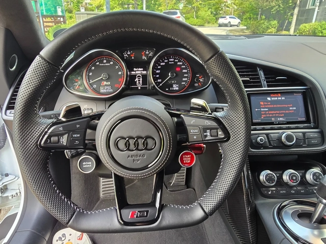 Audi R8 - автомобили, коли, обяви за нови и употребявани 5