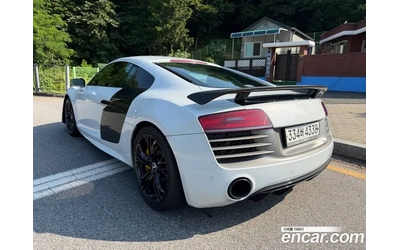 audi-r8 - 1