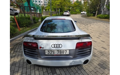audi-r8 - 2