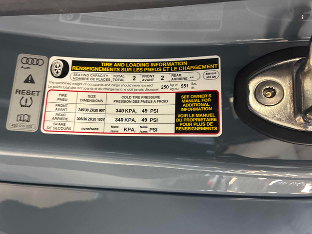 Audi R8 SPYDER 5.2L 10cyl AWD - автомобили, коли, обяви за нови и употребявани 11