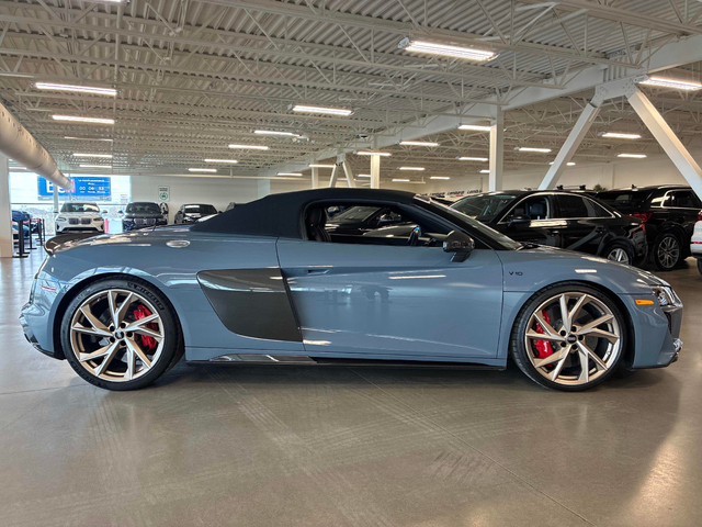 Audi R8 SPYDER 5.2L 10cyl AWD - автомобили, коли, обяви за нови и употребявани 2