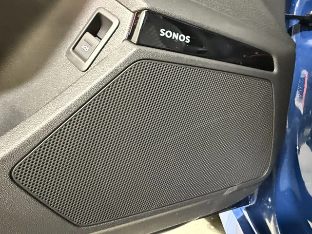 Audi Rs3 2.5T* quattro* AвтоКредит * (ЦЕНА ДО БГ) - автомобили, коли, обяви за нови и употребявани 9