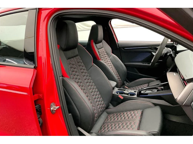 Audi Rs3 2.5T* quattro* AвтоКредит * (ЦЕНА ДО БГ) - автомобили, коли, обяви за нови и употребявани 12