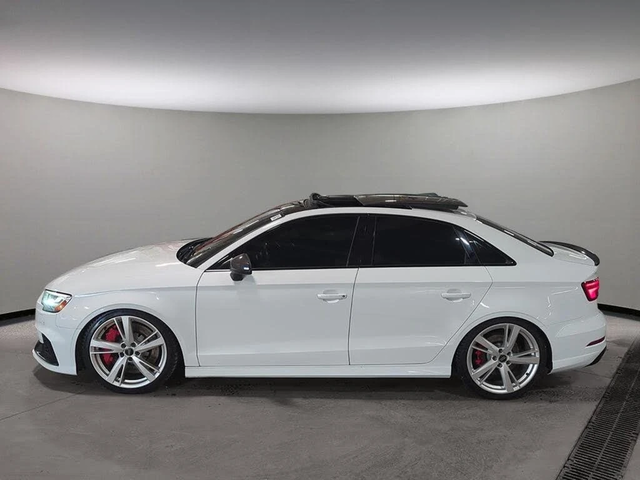 Audi Rs3 2.5 TFSI* quattro* AвтоКредит * (ЦЕНА ДО БГ) - автомобили, коли, обяви за нови и употребявани 2