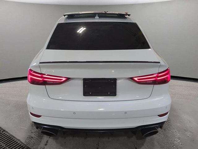 Audi Rs3 2.5 TFSI* quattro* AвтоКредит * (ЦЕНА ДО БГ) - автомобили, коли, обяви за нови и употребявани 4