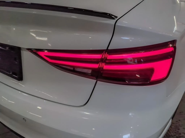 Audi Rs3 2.5 TFSI* quattro* AвтоКредит * (ЦЕНА ДО БГ) - автомобили, коли, обяви за нови и употребявани 7