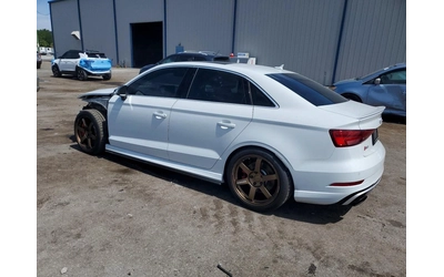 audi-rs3 - 3