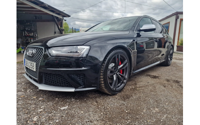 audi-rs4 - 0