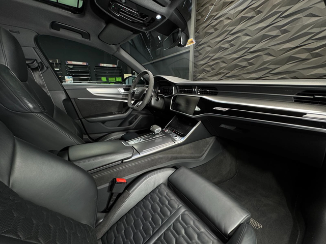 Audi Rs6 Avant Quattro* 360* Ceramic Brakes* Matrix* Обдухв - автомобили, коли, обяви за нови и употребявани 9