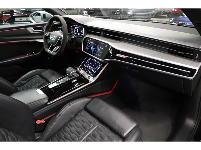 Audi Rs6 CARBON* CERAMIC BRAKE* B&O* PANO* 360* - автомобили, коли, обяви за нови и употребявани 15