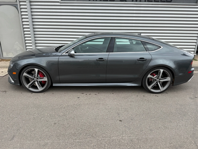 Audi Rs7 4.0V8TFSI+ Bose+ Matrix+ Подгрев+ Шибидах+ Камера - автомобили, коли, обяви за нови и употребявани 1