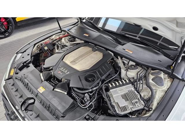 Audi Rs7 4.0 TFSI quattro - автомобили, коли, обяви за нови и употребявани 5