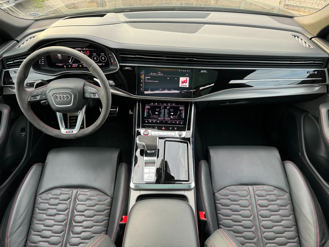 Audi RSQ8 - автомобили, коли, обяви за нови и употребявани 8