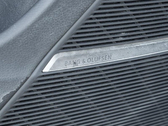 Audi RSQ8 4.0Т* AвтоКредит * (ЦЕНА ДО БГ) - автомобили, коли, обяви за нови и употребявани 11