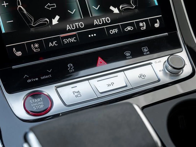 Audi RSQ8 4.0Т* AвтоКредит * (ЦЕНА ДО БГ) - автомобили, коли, обяви за нови и употребявани 13