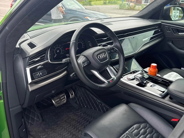 Audi RSQ8 TFSI / CARFAX - автомобили, коли, обяви за нови и употребявани 6