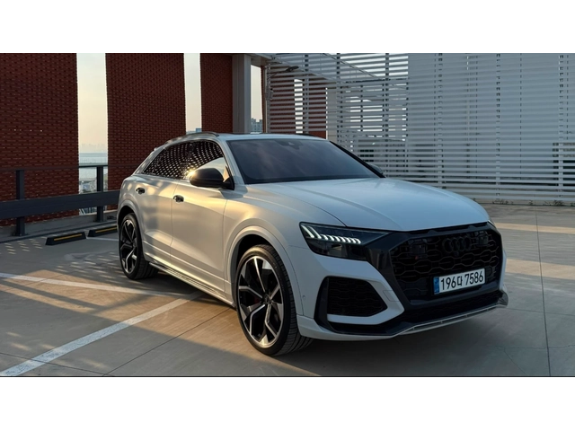 Audi RSQ8 - автомобили, коли, обяви за нови и употребявани 2