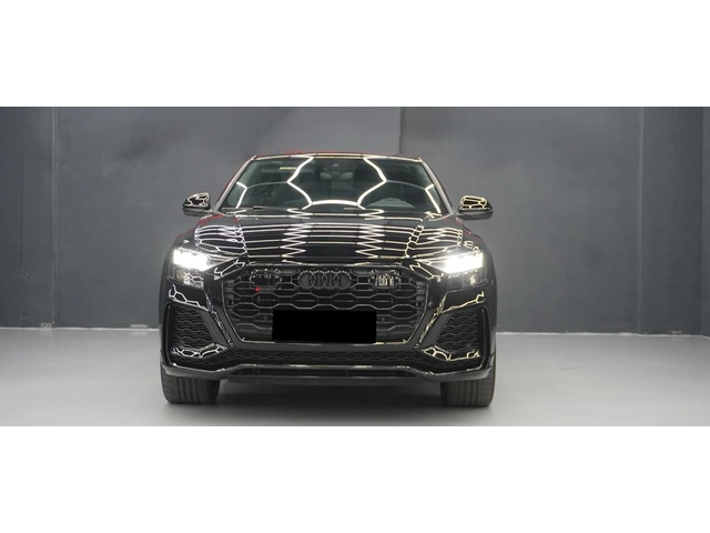 Audi RSQ8 RSQ8 4.0 Quattro - автомобили, коли, обяви за нови и употребявани 0