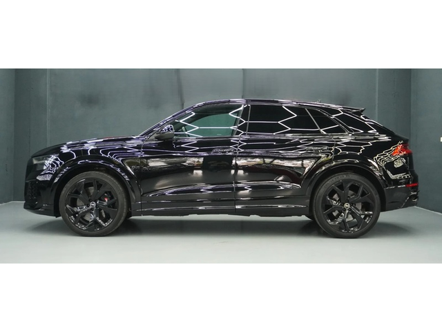 Audi RSQ8 RSQ8 4.0 Quattro - автомобили, коли, обяви за нови и употребявани 1