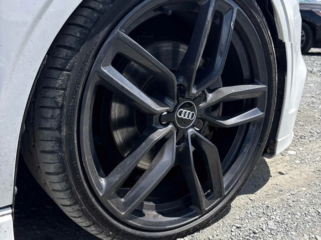 Audi S3 TECHNIK / CARFAX - автомобили, коли, обяви за нови и употребявани 5