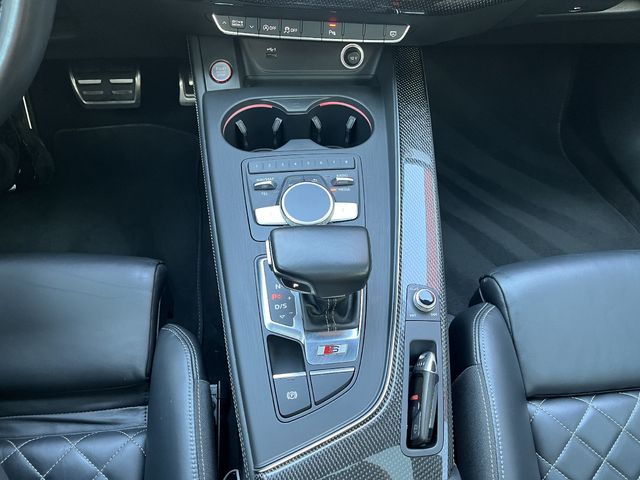 Audi S4, 2018 г., 155334 км, 354 к.с. - автомобили, коли, обяви за нови и употребявани 12