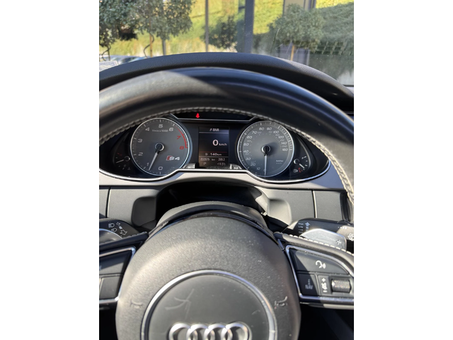 Audi S4 QUATTRO - автомобили, коли, обяви за нови и употребявани 13