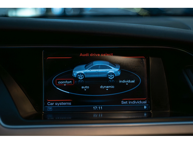 Audi S4 Sedan/V6/Подгрев/F1/Navi - автомобили, коли, обяви за нови и употребявани 10