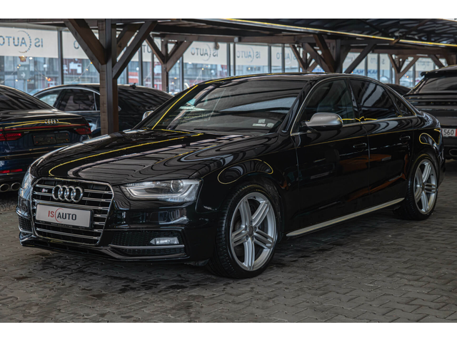 Audi S4 Sedan/V6/Подгрев/F1/Navi - автомобили, коли, обяви за нови и употребявани 1