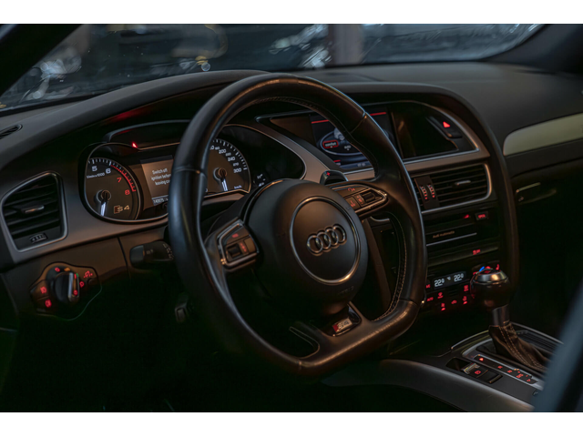 Audi S4 Sedan/V6/Подгрев/F1/Navi - автомобили, коли, обяви за нови и употребявани 5