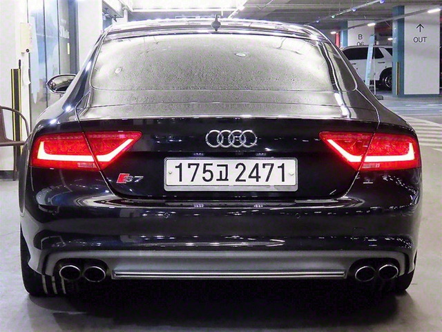 Audi S7 4.0 TFSE Quattro 4G - автомобили, коли, обяви за нови и употребявани 4