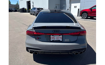 audi-s7-2-9l-6cyl-awd - 3