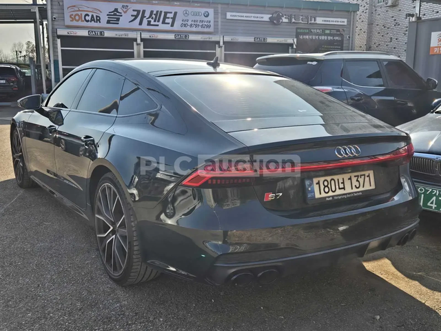 Audi S7 2021* MATRIX* HEAD-UP* BANG&OLUFSEN* DISTRONIK* КР - автомобили, коли, обяви за нови и употребявани 2